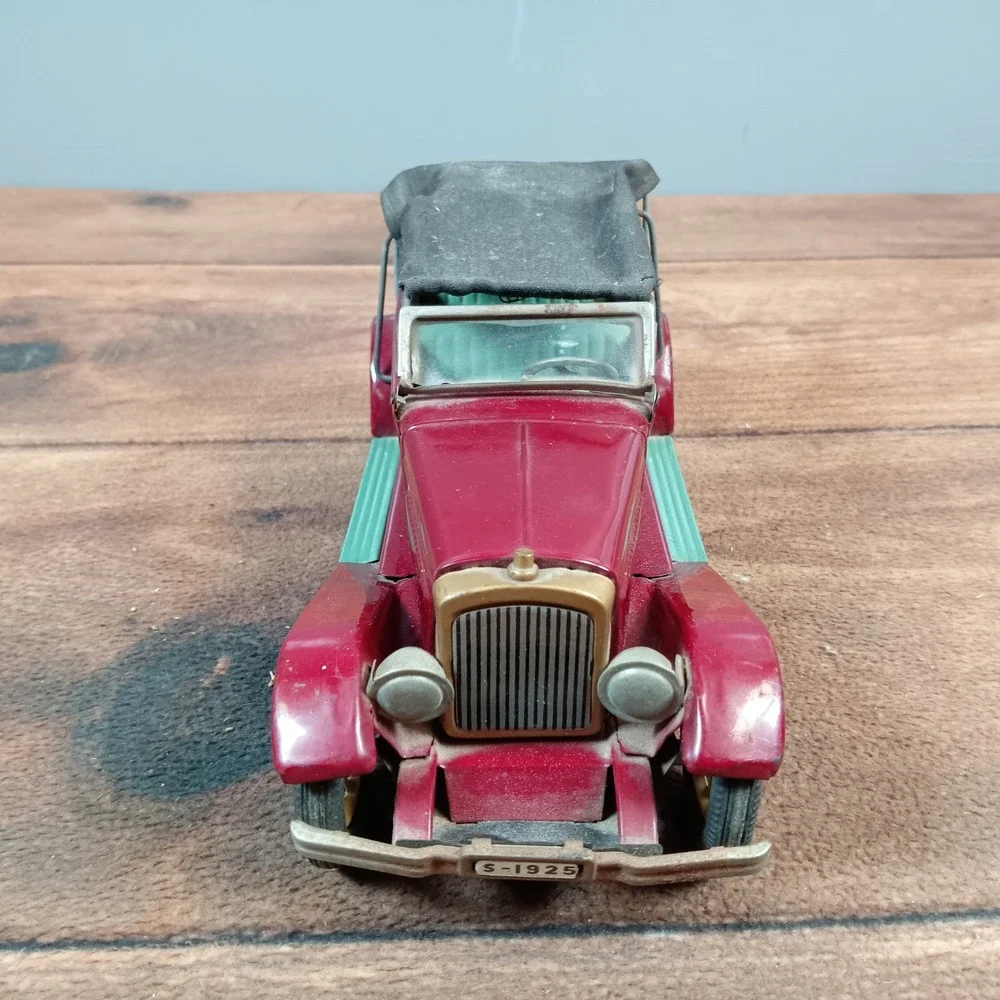 Vintage Tin Litho 1925 Touring Car Burgundy Convertible Toy S-1925 Plate